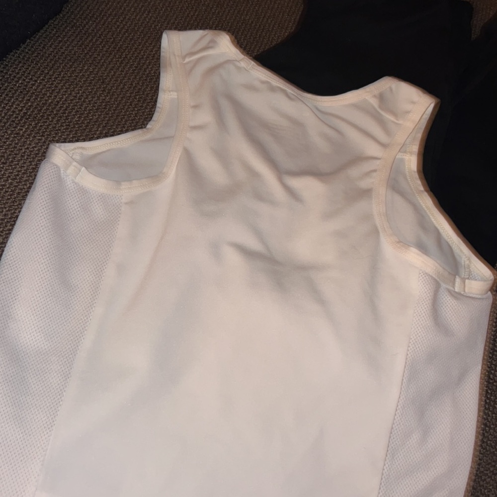 Wilson white tank girls youth small sleeveless racerback tank top athletic shirt - Picture 6 of 7